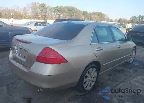 2006 Honda Accord 3.0 Ex из США, поврежденный, VIN 1HGCM66816A069740